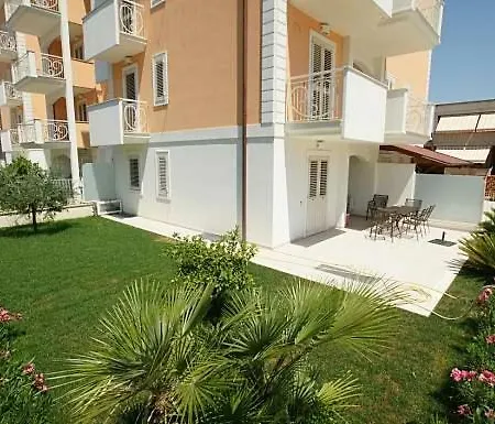 Giardino Sul Mare شقة سان بنيديتّو ديل ترونتو